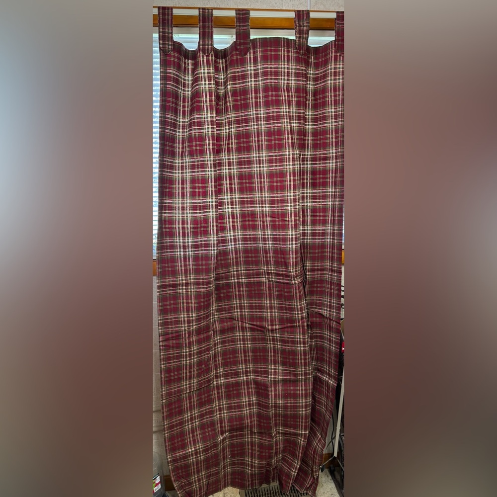 “Springs Global” Plaid Curtain Panel (3 panels 40 x 84 each)